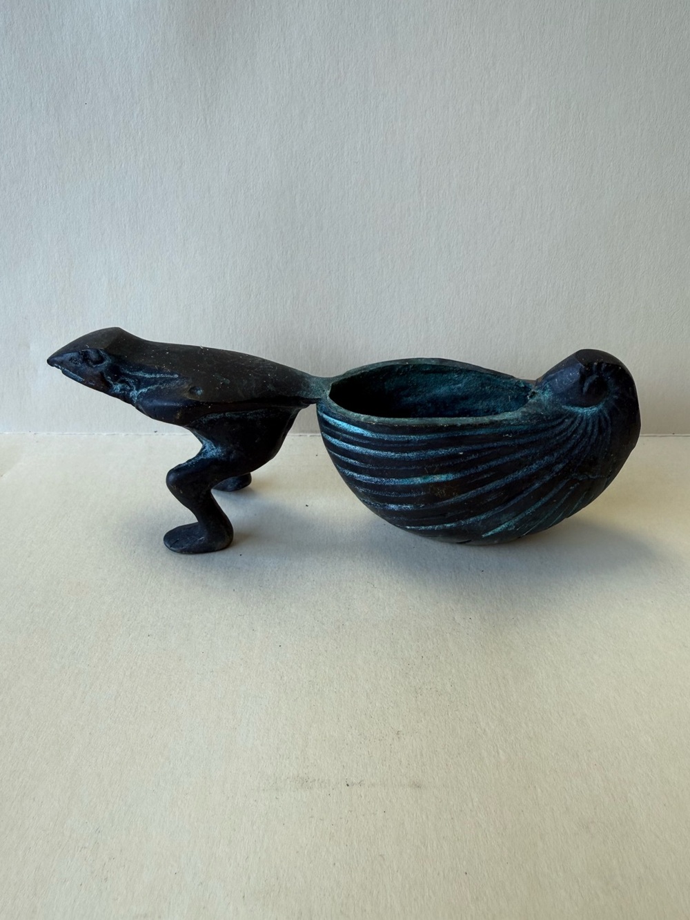 Vintage Bronze Verdigris Patina Frog Nautical Shell Bowl Air Plant Planter.